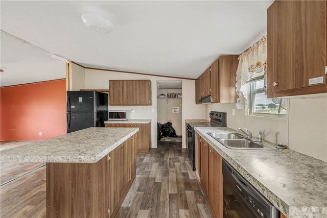 7401 Catalina Hill Court, Bryan, TX 77808