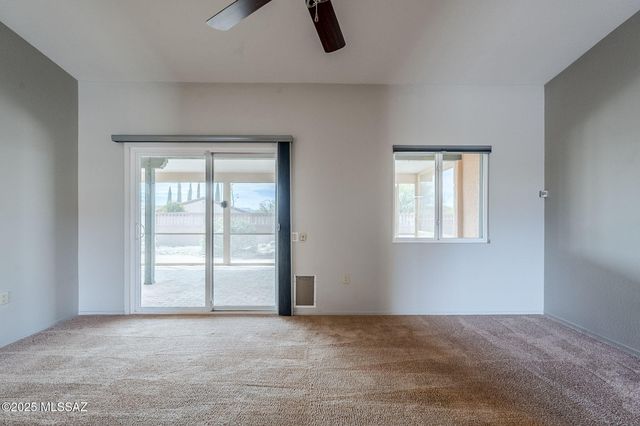 4884 S Desert Sunset Drive, Green Valley, AZ 85622