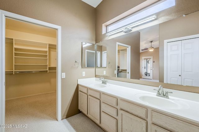 4884 S Desert Sunset Drive, Green Valley, AZ 85622