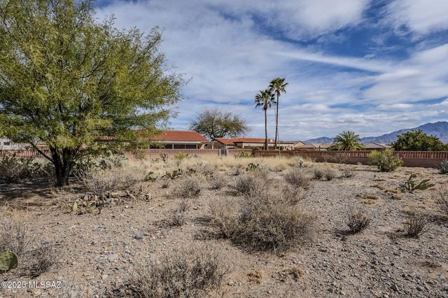 4884 S Desert Sunset Drive, Green Valley, AZ 85622