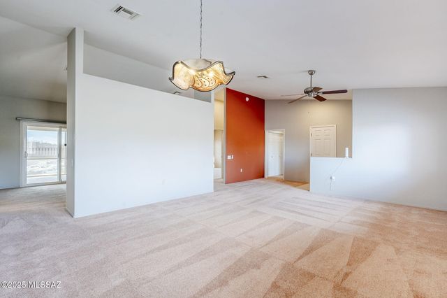 4884 S Desert Sunset Drive, Green Valley, AZ 85622