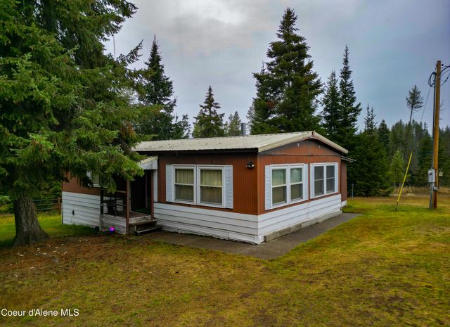 400 Sunset St, Fernwood, ID 83830