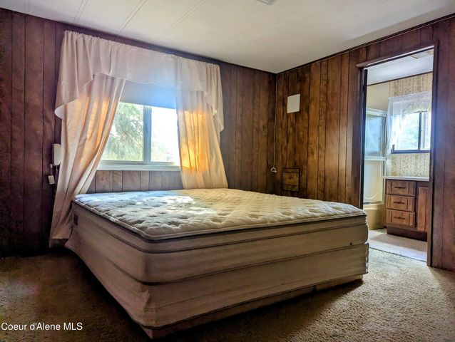 400 Sunset St, Fernwood, ID 83830