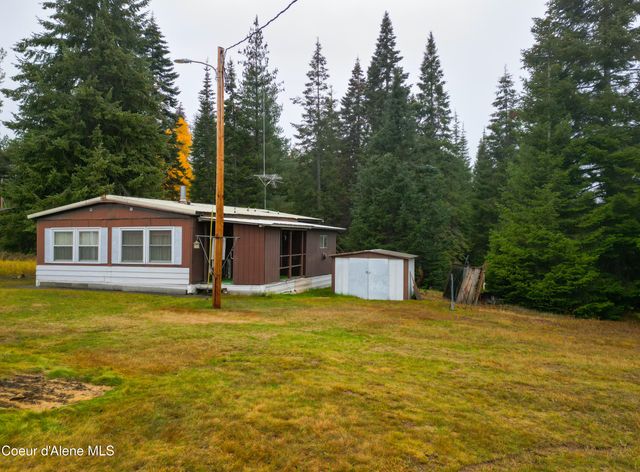 400 Sunset St, Fernwood, ID 83830