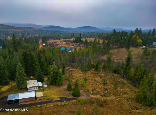 400 Sunset St, Fernwood, ID 83830