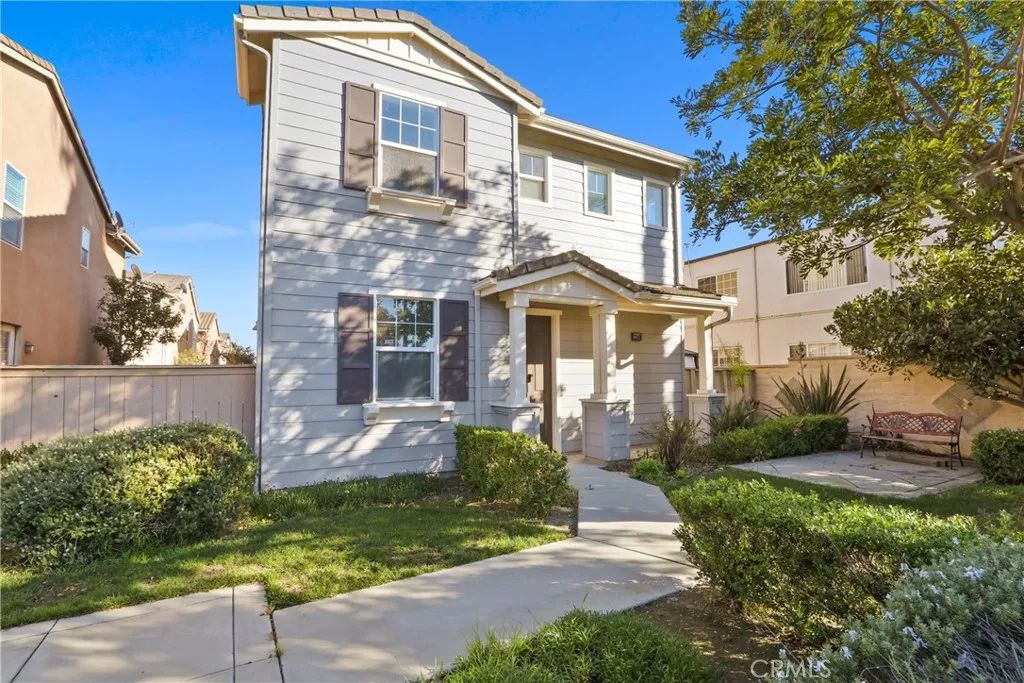 22569 Firenze, Carson, CA 90745