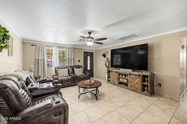 7346 W GLENROSA Avenue, Phoenix, AZ 85033
