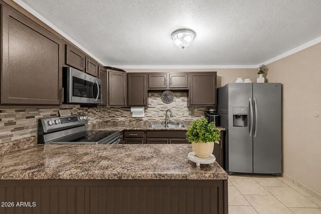 7346 W GLENROSA Avenue, Phoenix, AZ 85033