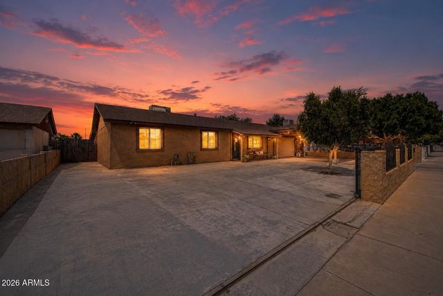 7346 W GLENROSA Avenue, Phoenix, AZ 85033