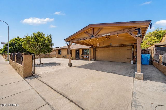 7346 W GLENROSA Avenue, Phoenix, AZ 85033