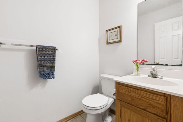 1651 Riverwood Drive 115, Burnsville, MN 55337