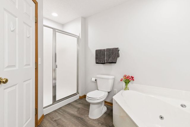 1651 Riverwood Drive 115, Burnsville, MN 55337