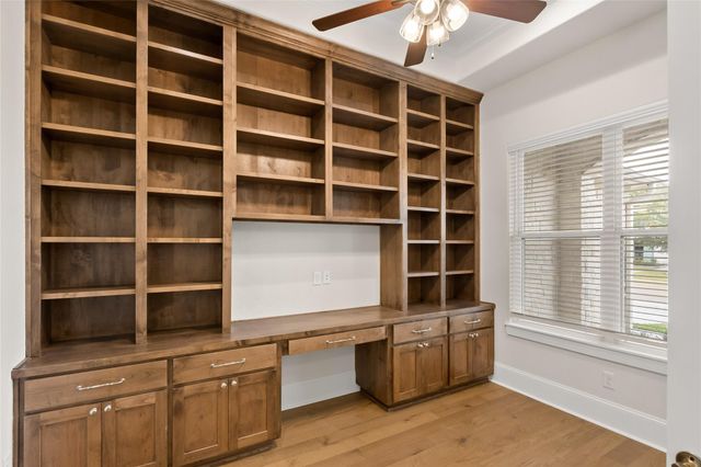 2836 Persimmon Ridge Court, Bryan, TX 77807