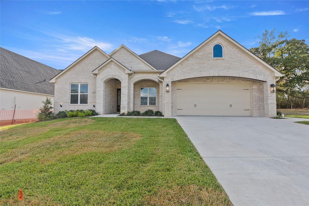 2836 Persimmon Ridge Court, Bryan, TX 77807