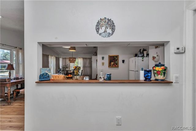 715 NE 12th Terrace, Crystal River, FL 34428