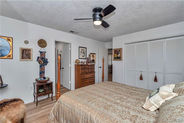 715 NE 12th Terrace, Crystal River, FL 34428