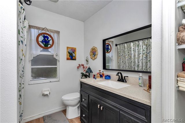 715 NE 12th Terrace, Crystal River, FL 34428