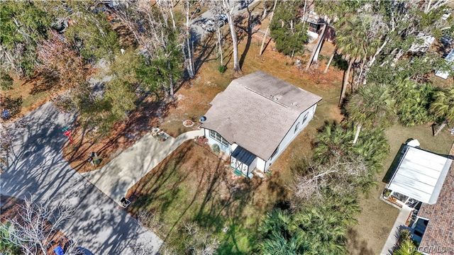 715 NE 12th Terrace, Crystal River, FL 34428