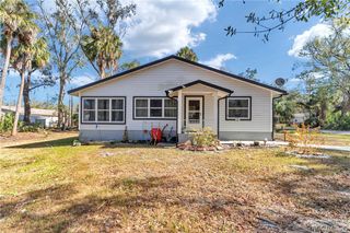 715 NE 12th Terrace, Crystal River, FL 34428