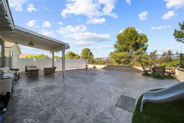 26508 Isabella, Canyon Country, CA 91351