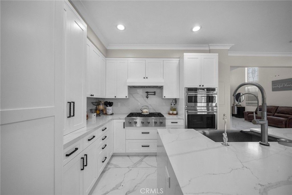 Image 11 of property listing at 26508 Isabella, Canyon Country, CA 91351