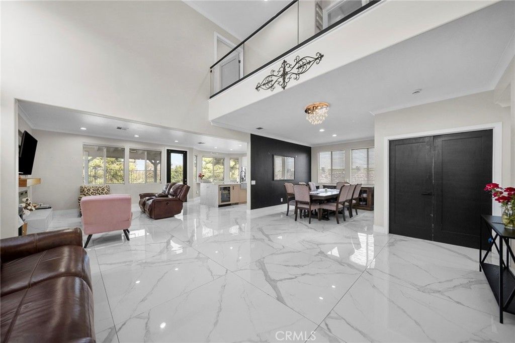 Image 2 of property listing at 26508 Isabella, Canyon Country, CA 91351