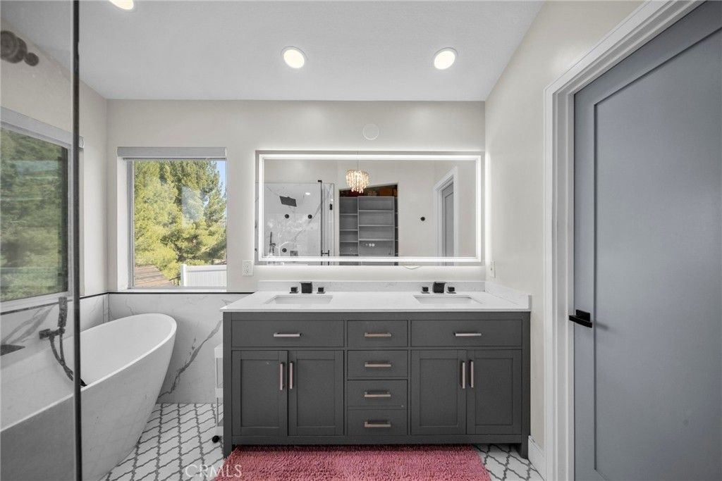 Image 25 of property listing at 26508 Isabella, Canyon Country, CA 91351