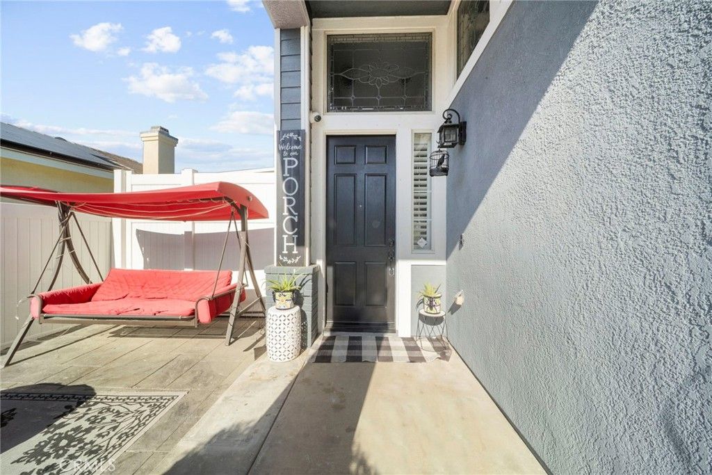 Image 33 of property listing at 26508 Isabella, Canyon Country, CA 91351