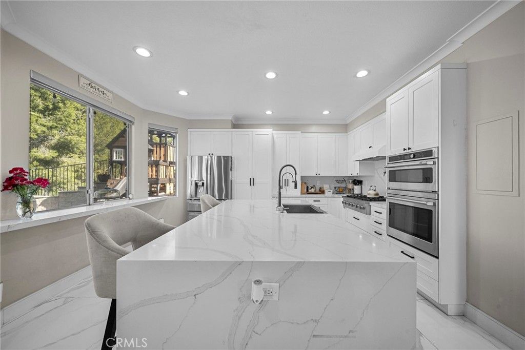 Image 9 of property listing at 26508 Isabella, Canyon Country, CA 91351