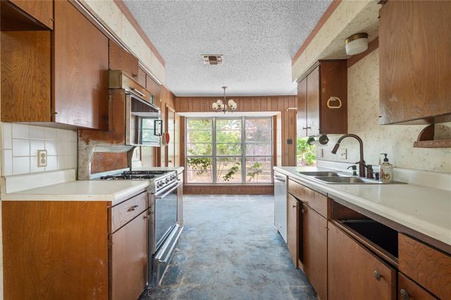 11702 Shoshone DR, Austin, TX 78759