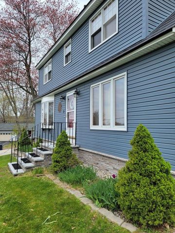 2 Oakdale Avenue, Nashua, NH 03062