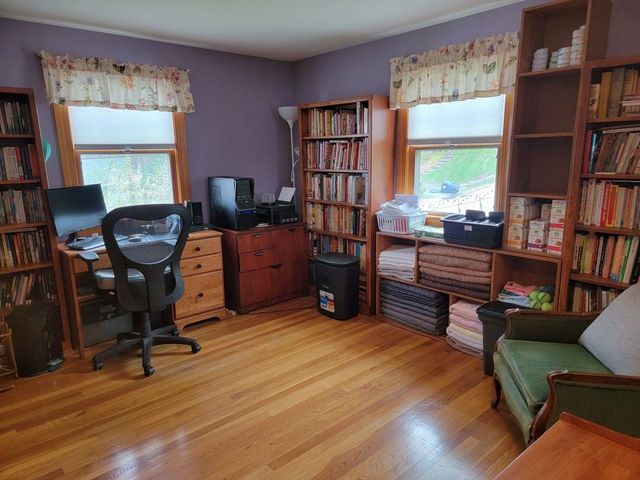 2 Oakdale Avenue, Nashua, NH 03062