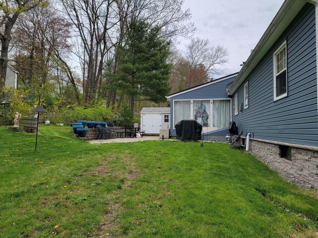 2 Oakdale Avenue, Nashua, NH 03062