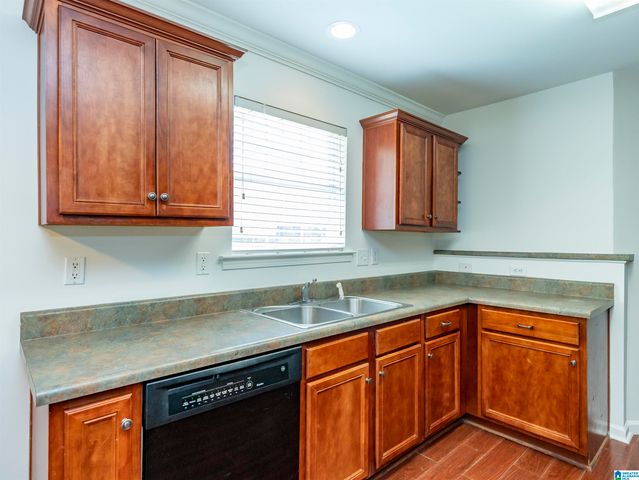 2119 WILLOW GLENN DRIVE, Birmingham, AL 35215