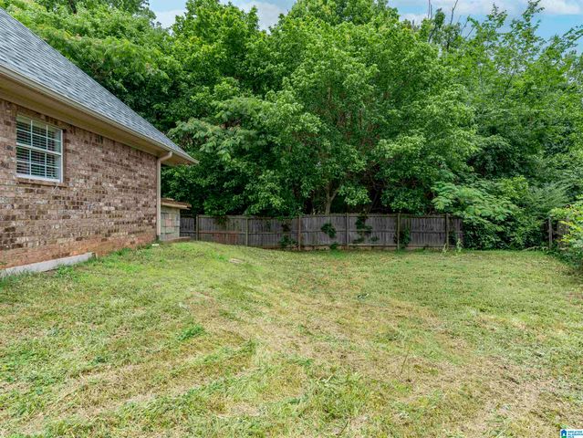 2119 WILLOW GLENN DRIVE, Birmingham, AL 35215