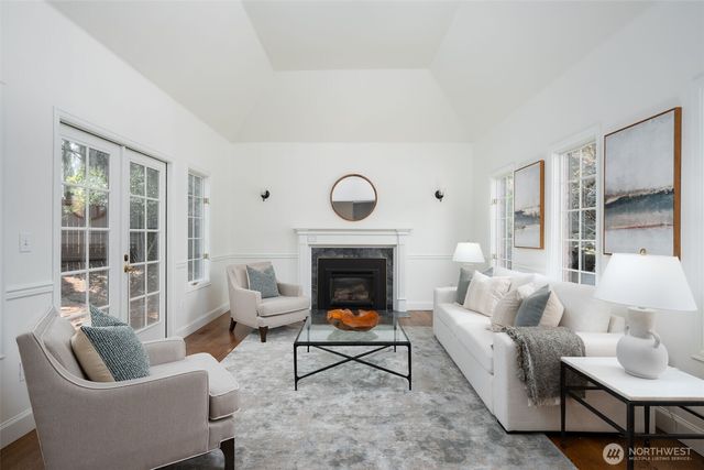 23837 SE 45th Street, Sammamish, WA 98029