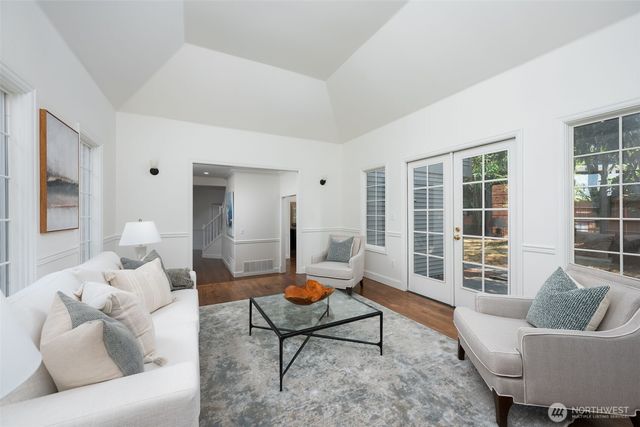 23837 SE 45th Street, Sammamish, WA 98029