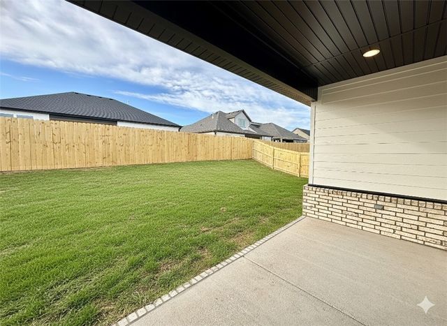 5909 SW Bear Creek Avenue, Bentonville, AR 72713