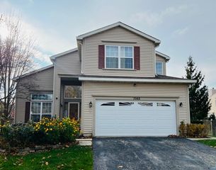 7503 Korbel Drive, Gurnee, IL 60031