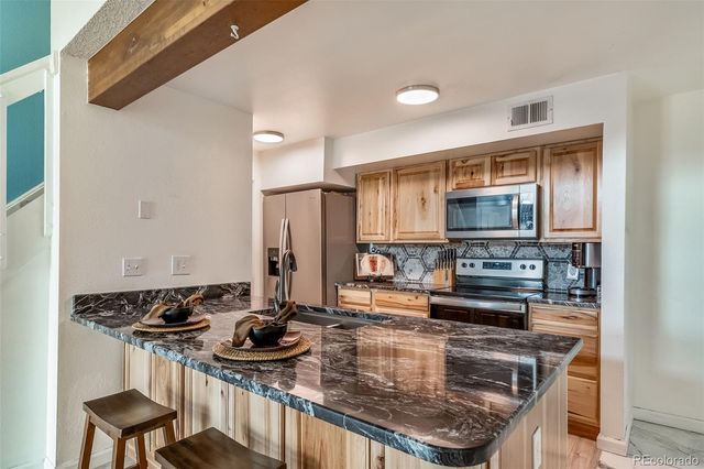 8853 Colorado Boulevard 306, Thornton, CO 80229