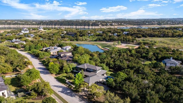 1816 Knights Chance LN, Spicewood, TX 78669