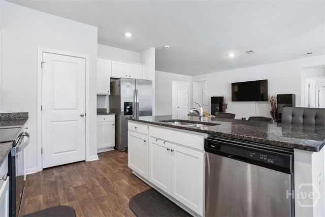 11 WEDGE Circle, Richmond Hill, GA 31324