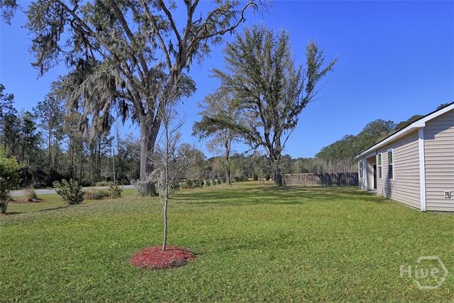 11 WEDGE Circle, Richmond Hill, GA 31324