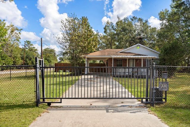 220 N William Barnett Avenue, Cleveland, TX 77327