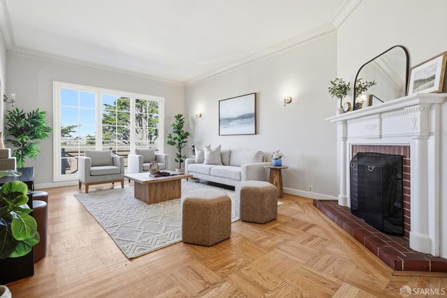 2050 16th Avenue, San Francisco, CA 94116