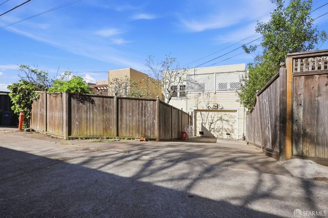 2050 16th Avenue, San Francisco, CA 94116