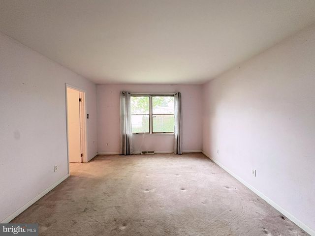 172 BALA DR, Somers Point, NJ 08244
