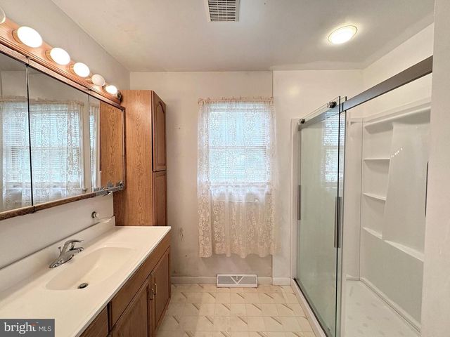172 BALA DR, Somers Point, NJ 08244