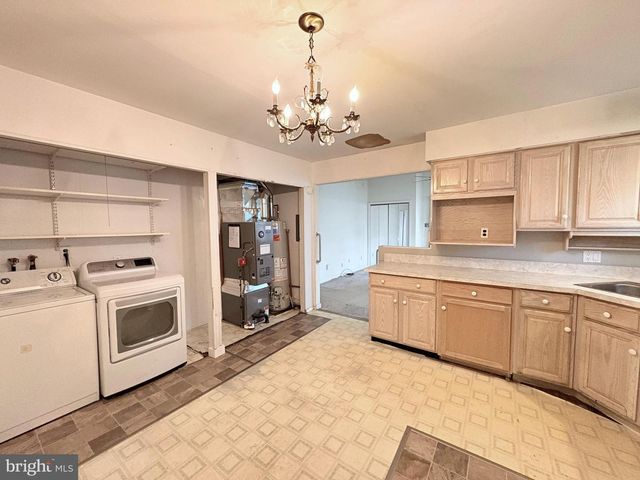 172 BALA DR, Somers Point, NJ 08244