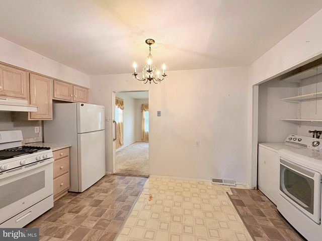 172 BALA DR, Somers Point, NJ 08244
